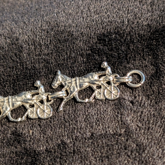 Harness Racing Sulky Trotter Bracelet - Silver tone - Picture 2 of 4